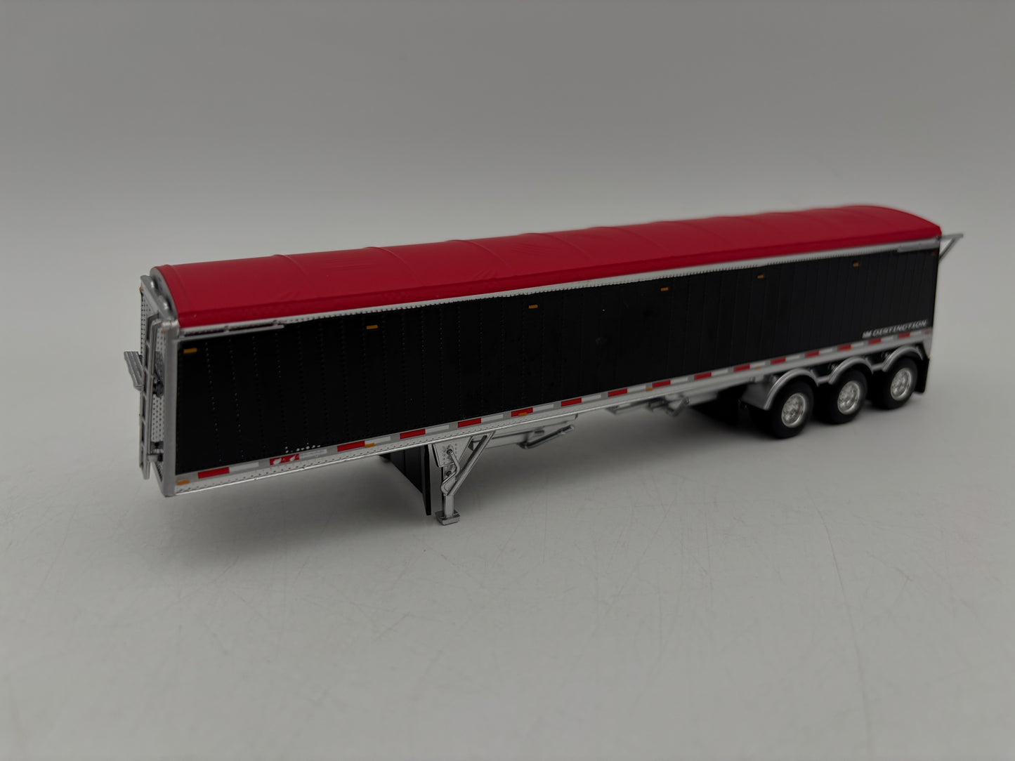 1/64 Kenworth W990 Midroof w/Lode King Tridem