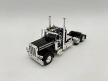 1/64 Peterbilt 389 w/Landoll 440 Traveling Trailer