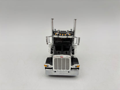 1/64 Peterbilt 389 w/Landoll 440 Traveling Trailer