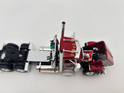 1/64 Peterbilt 389 w/Landoll Traveling Trailer (Red)