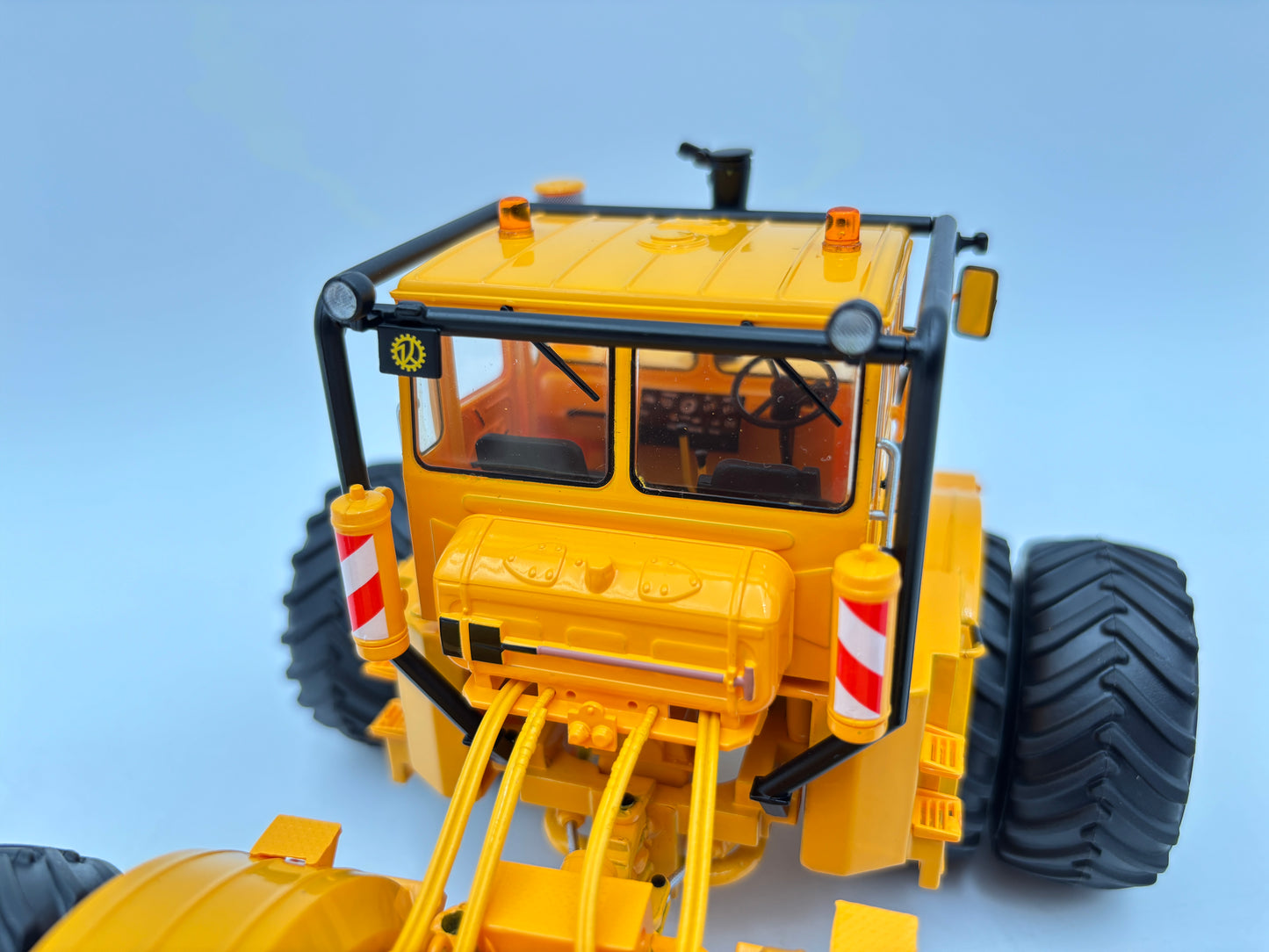 1/32 Kirovets K-700A High Detail
