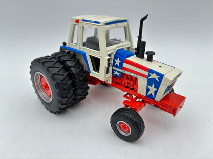 1/32 Case 1570 Spirit of 76 Farm Show