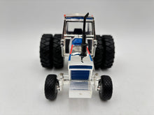 1/32 Case 1570 Spirit of 76 Farm Show (Chrome Chase)