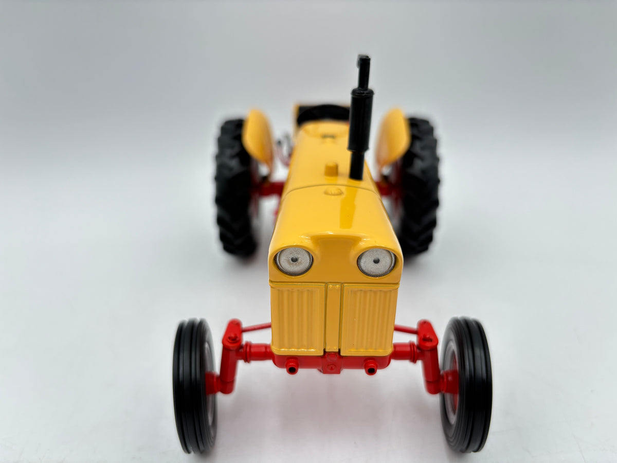 1/16 Case 470 Wide Front