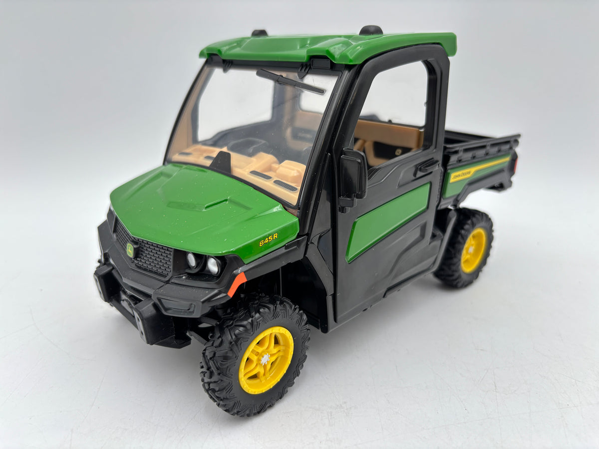1/16 John Deere XUV 845R Gator