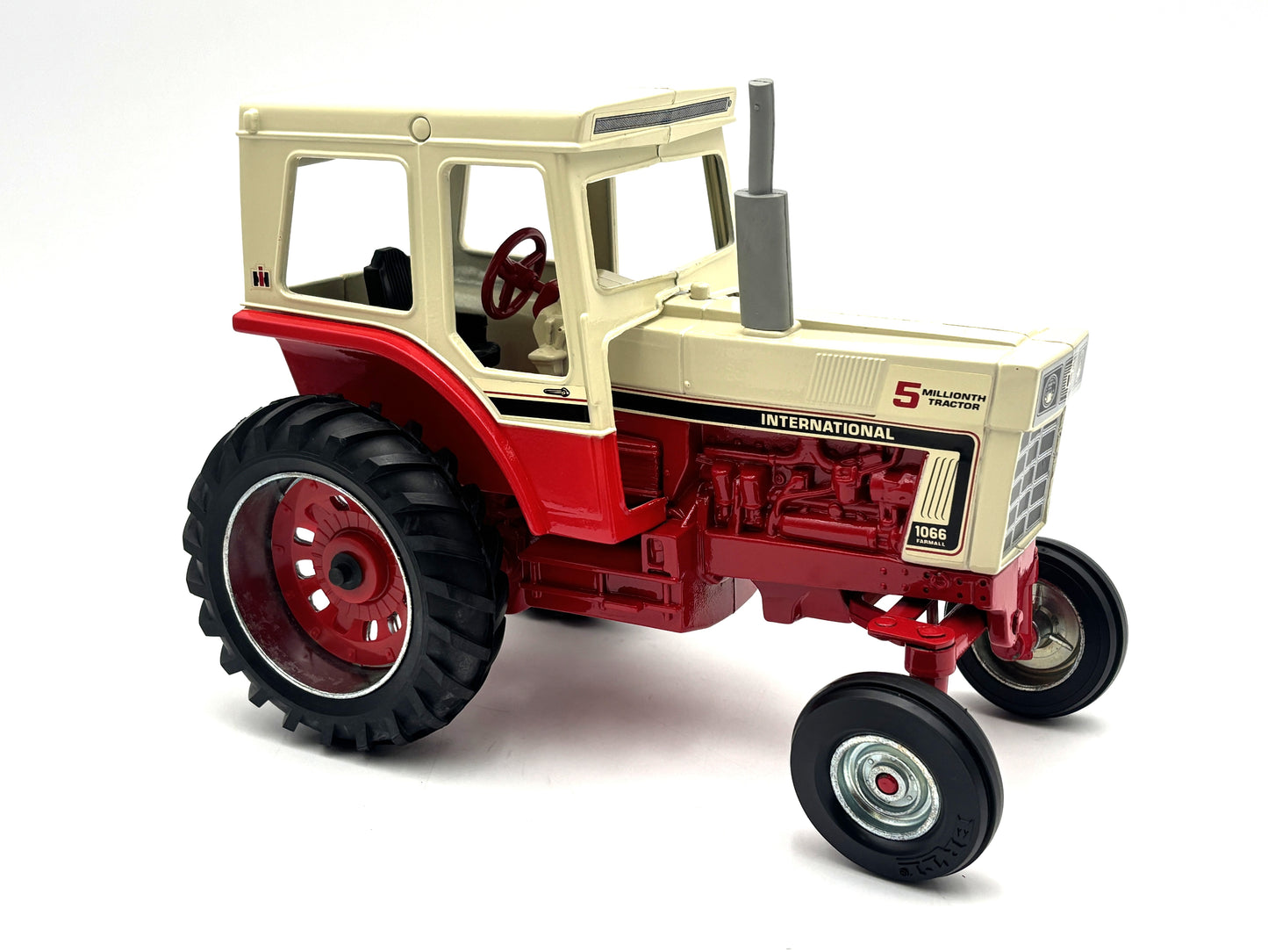 1/16 International 1066 5,000,000th Special Edition