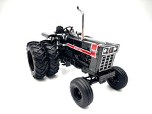 1/16 International 1066 Prestige Black Chase