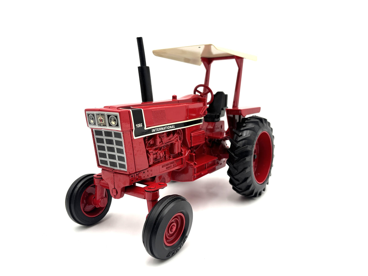 1/16 International 1066 ROPS Special Edition – Creekside Farm Toys