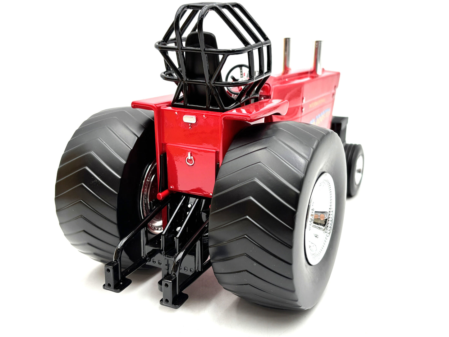 1/16 International 1066 ''Super Rooster'' Pulling tractor