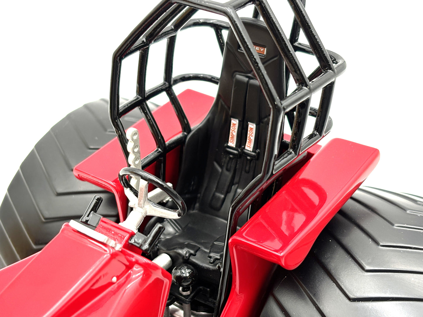 1/16 International 1066 ''Super Rooster'' Pulling tractor