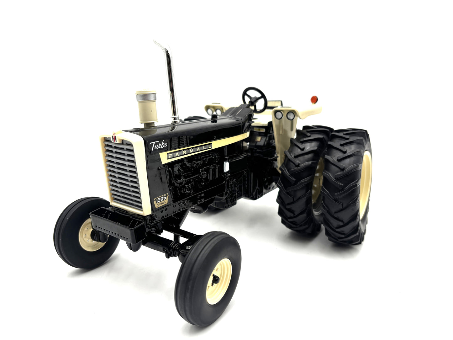 1/16 International 1206 OBT  #2 Black