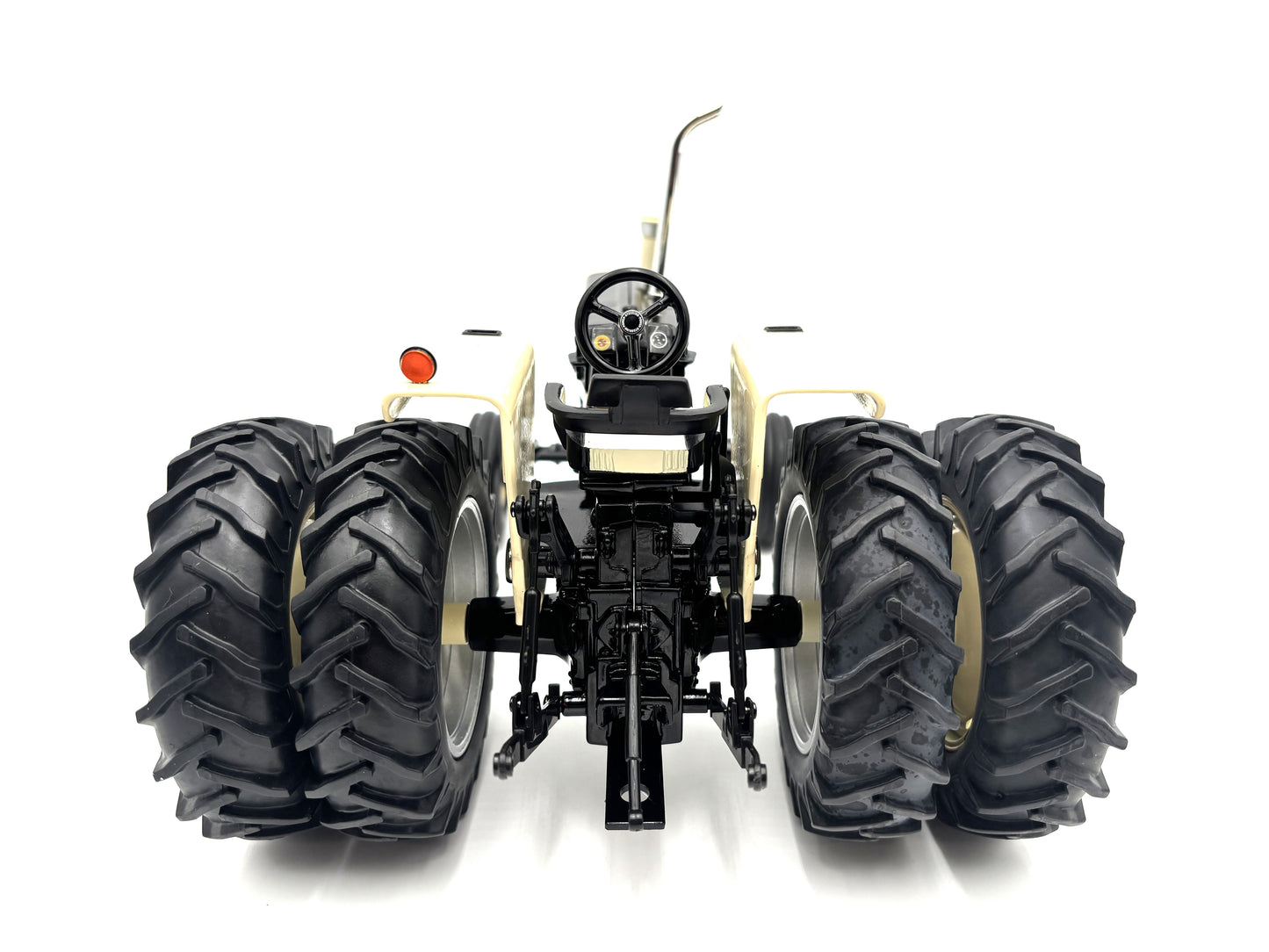 1/16 International 1206 OBT  #2 Black