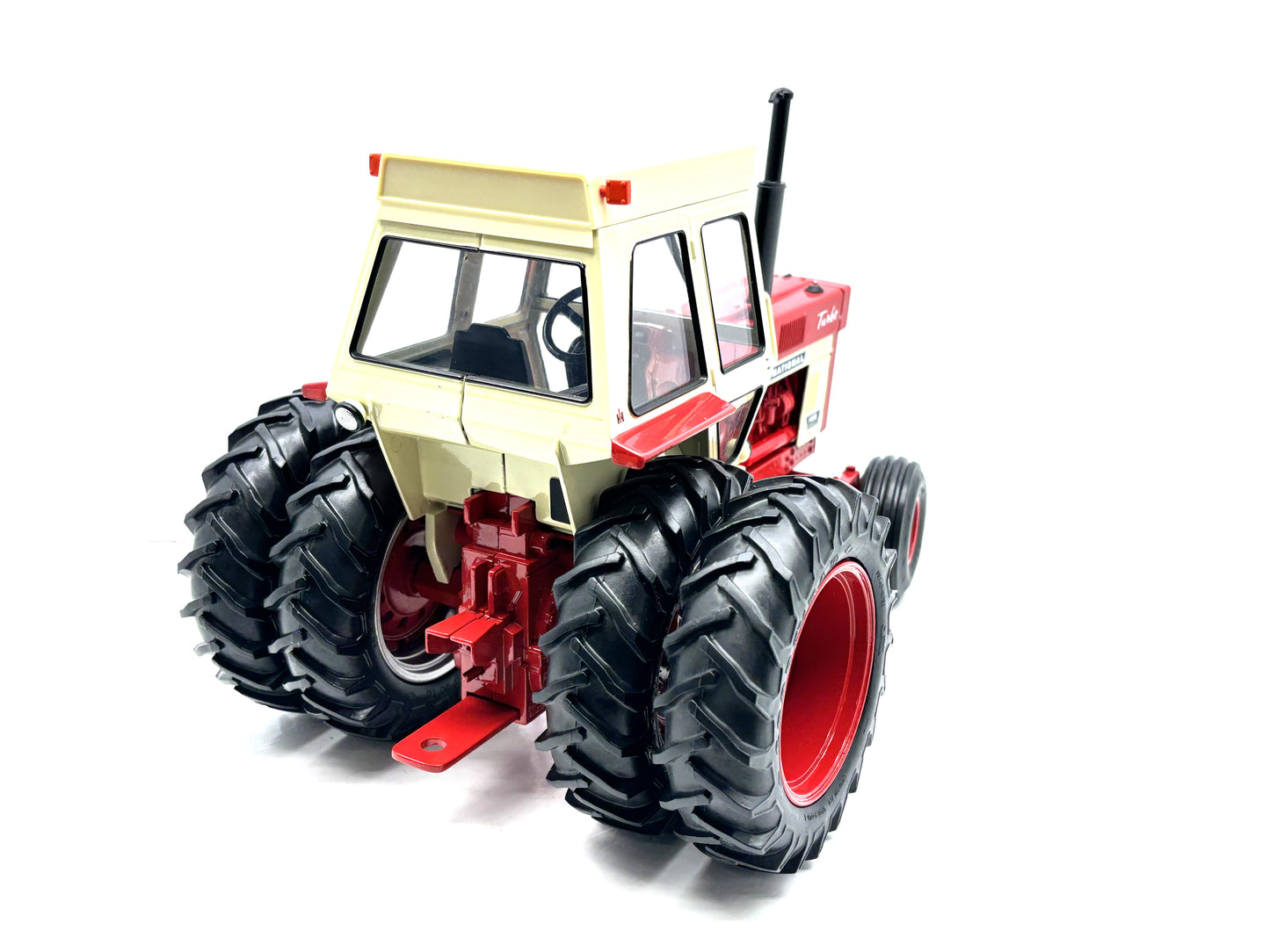 1/16 International 1466