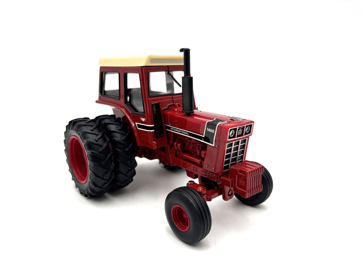 1/32 International 1466