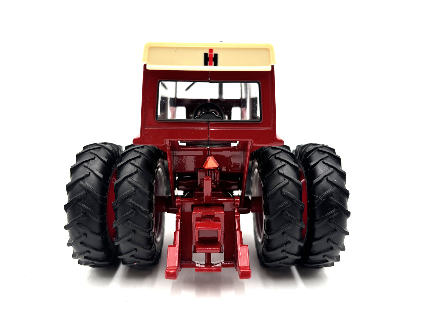 1/32 International 1466