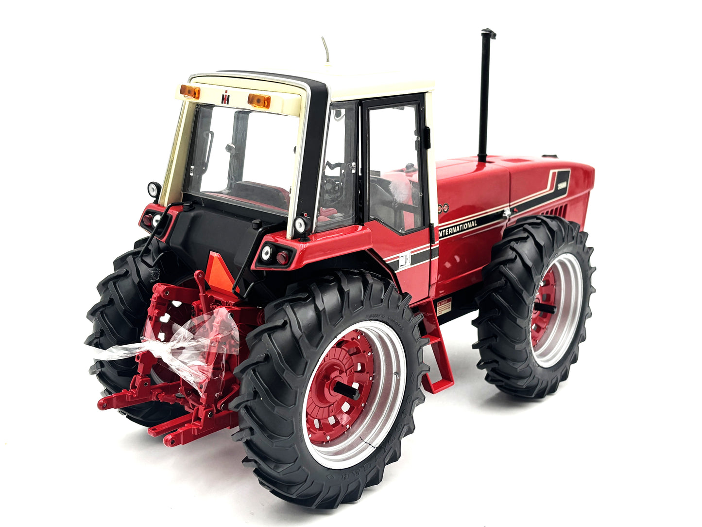 1/16 International 3588 2+2 Precision Key
