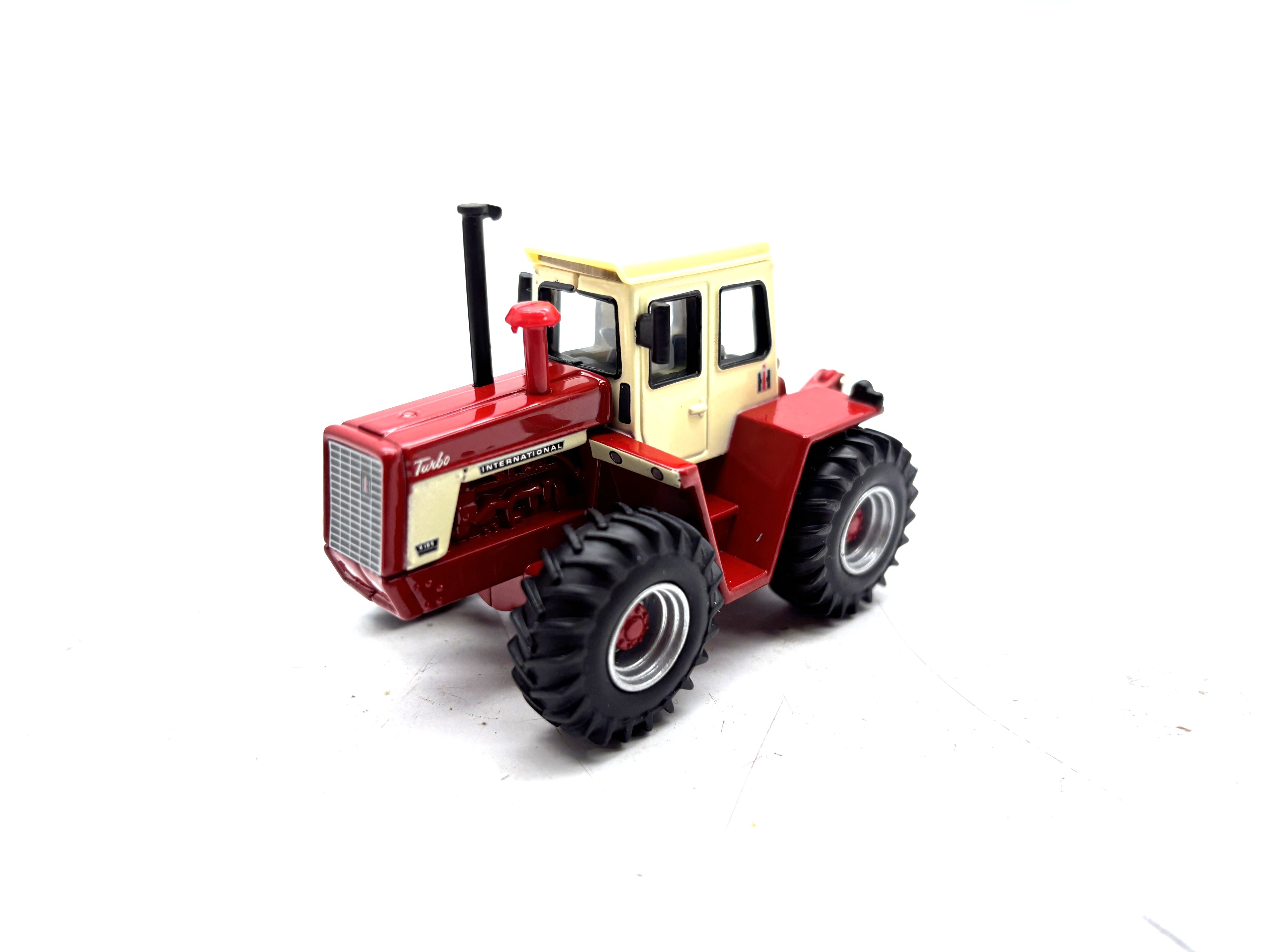 1/64 International 4166