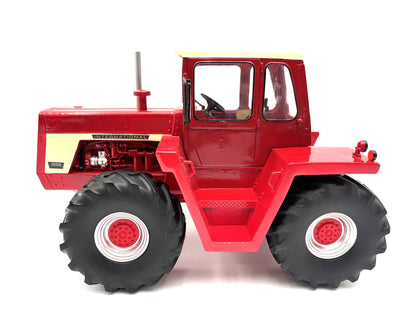 1/16 International 4166 CAB