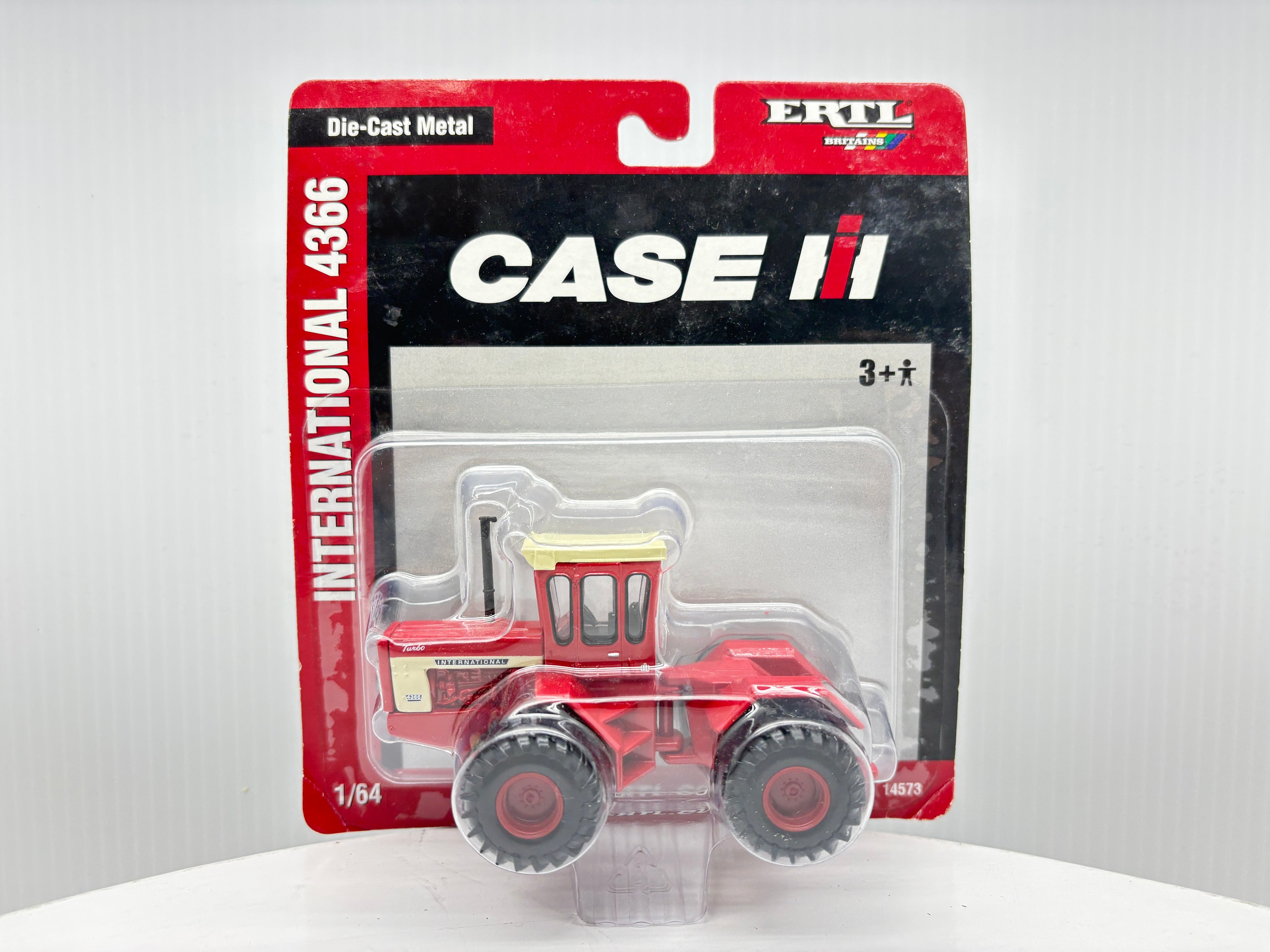 1/64 International 4366