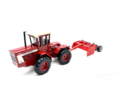 1/32 International 4366 Prestige
