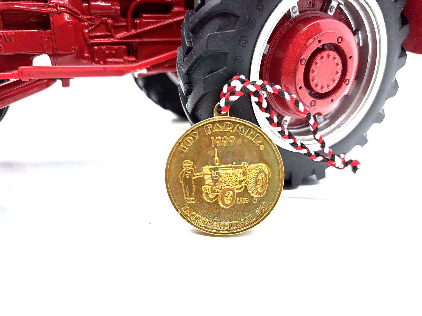 1/16 International 660