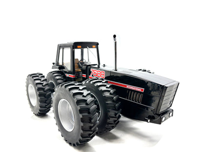 1/16 International 7688 Black