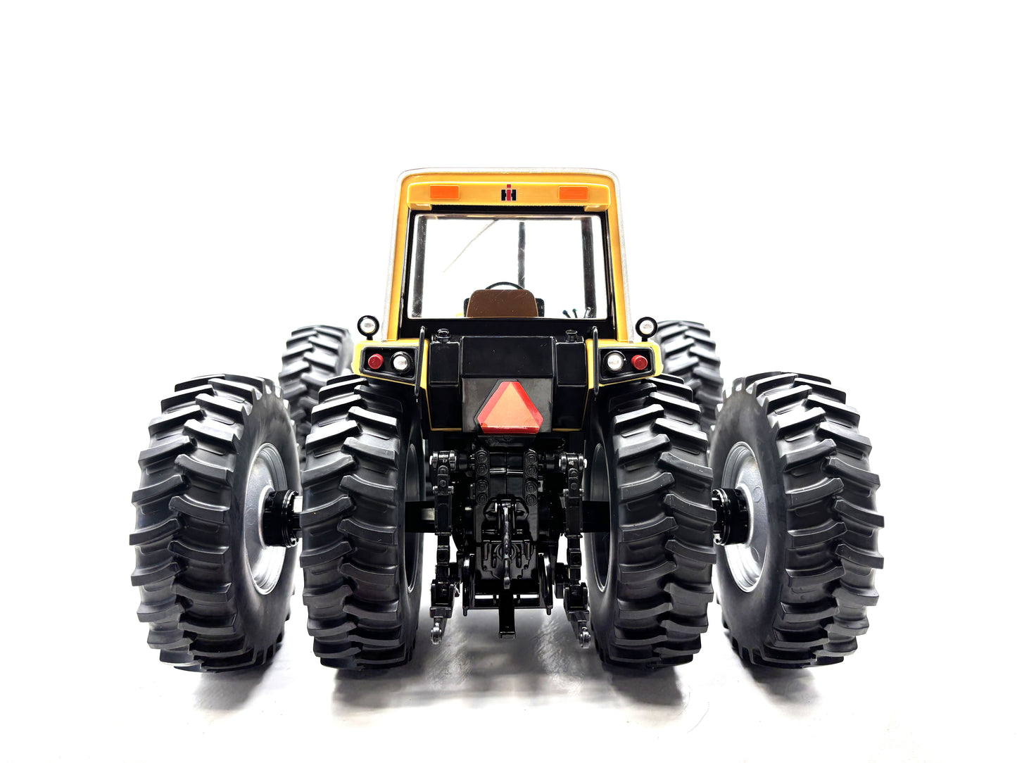 1/16 International 7688 Industrial