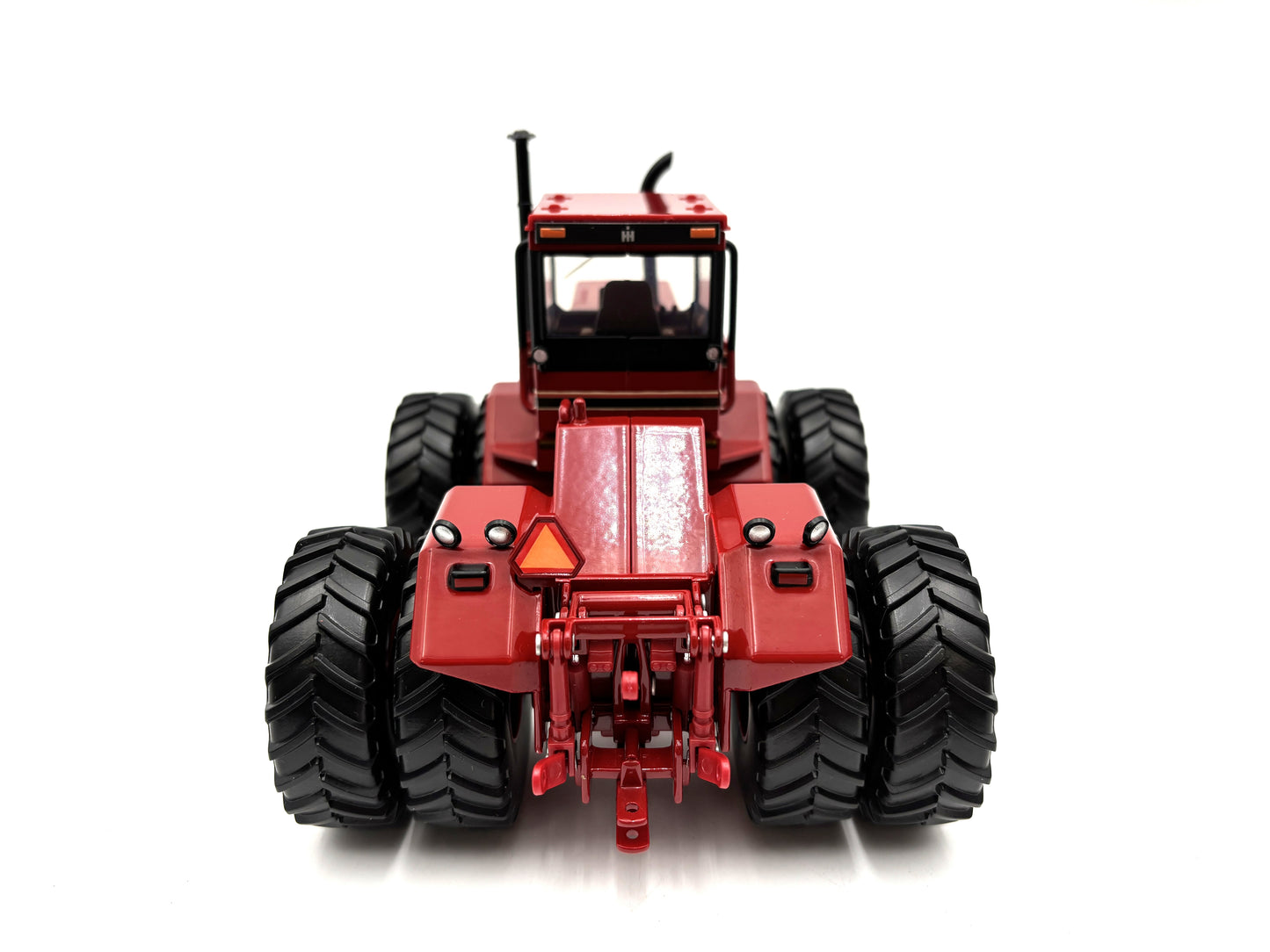 1/32 International 7788