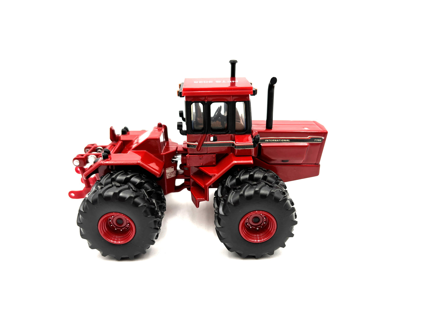 1/64 International 7788 NFTS 2025