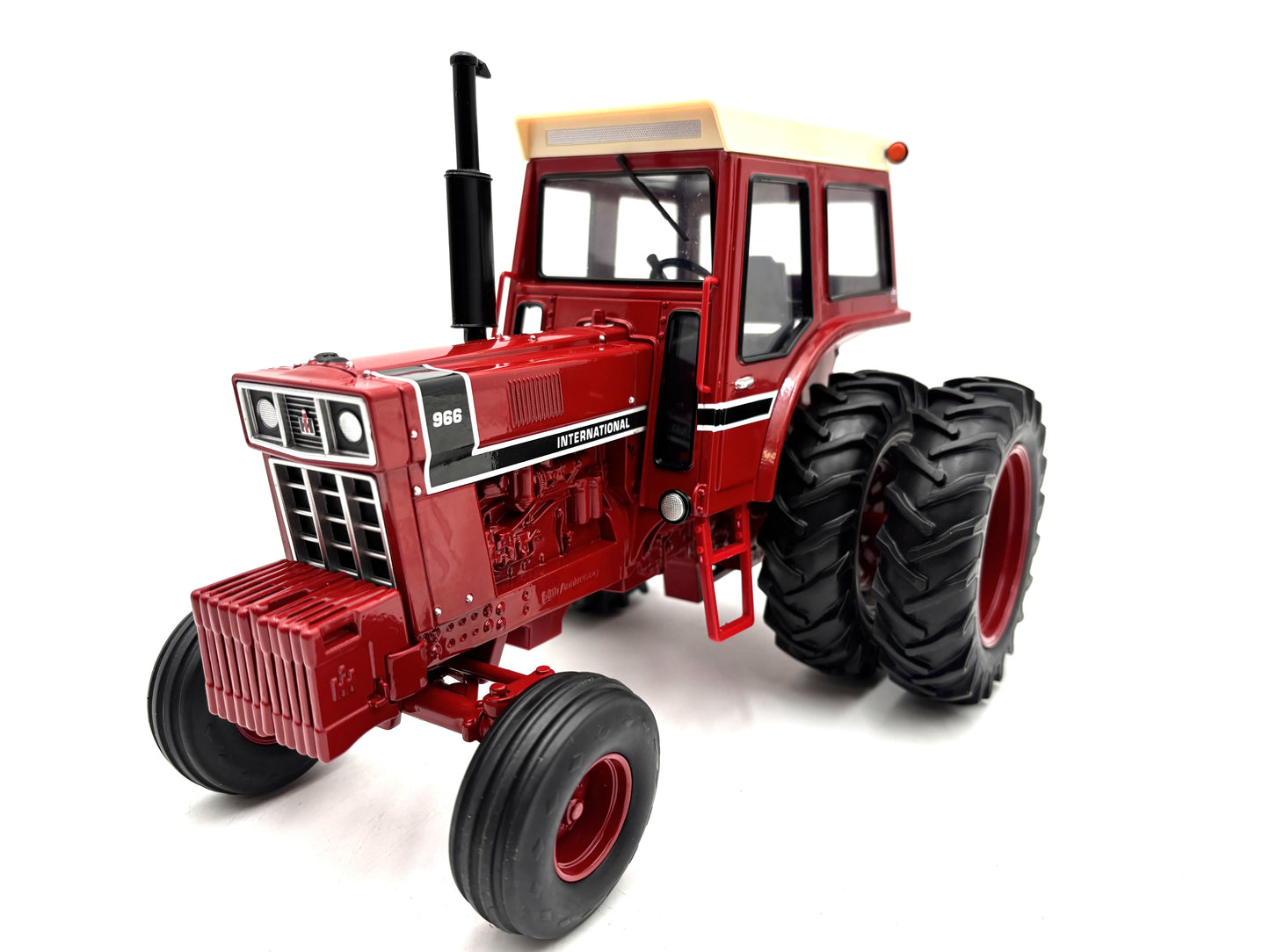 1/16 International 966 Prestige 50th Anniversary