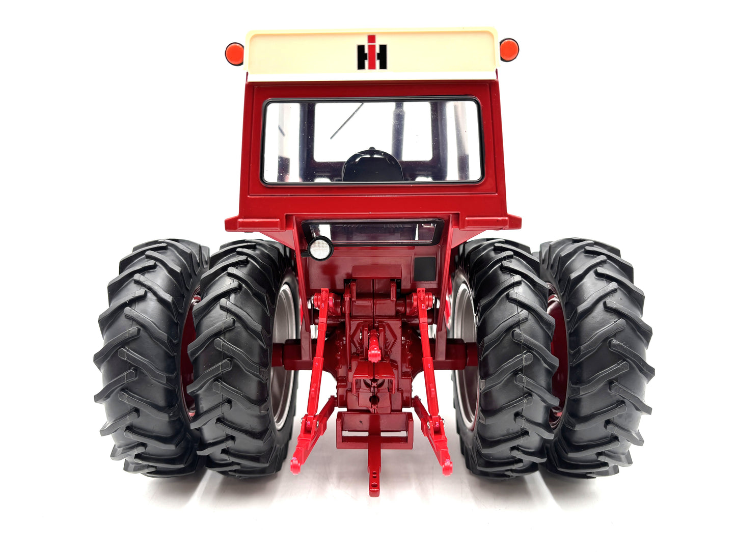 1/16 International 966 Prestige 50th Anniversary