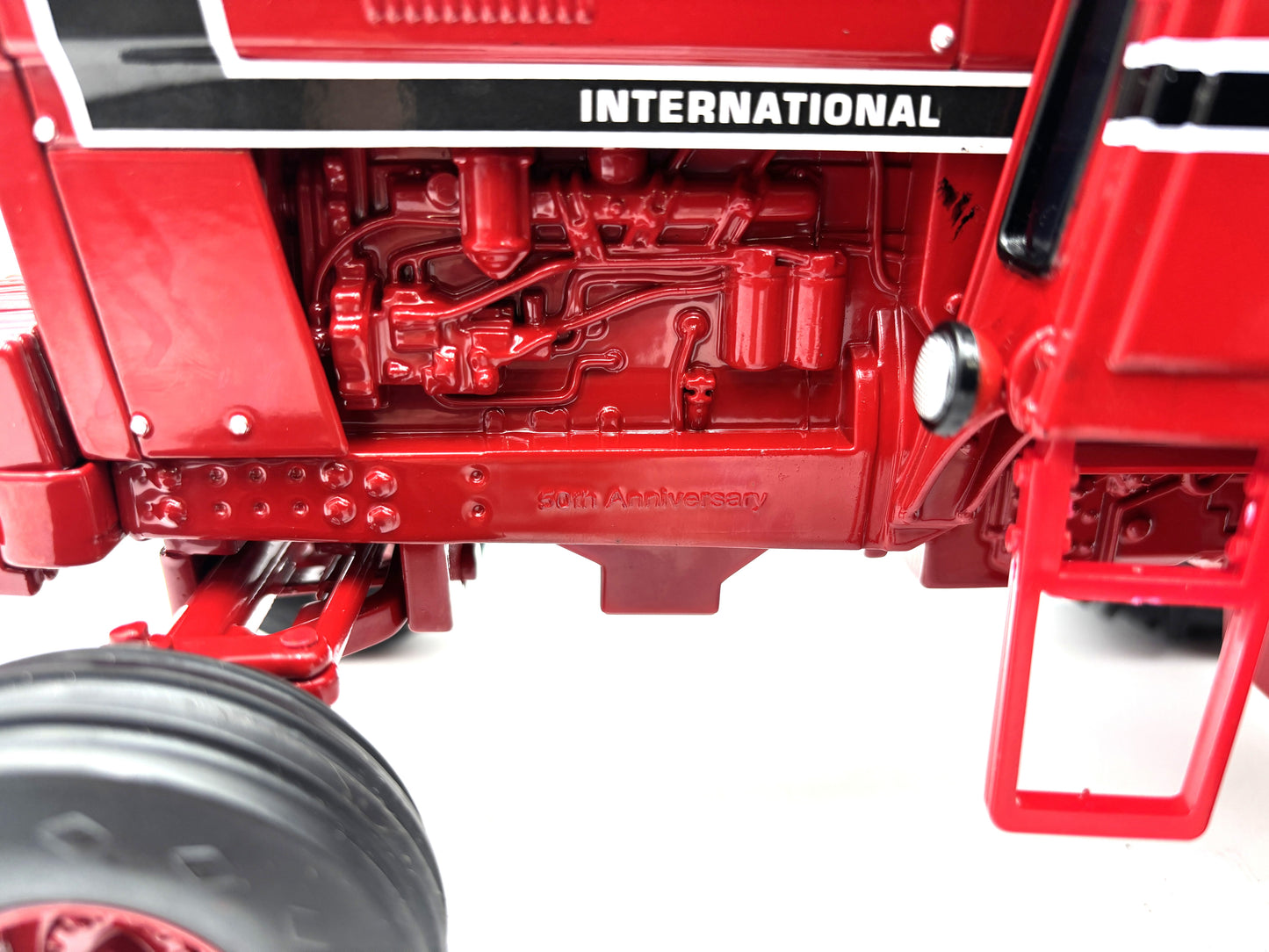 1/16 International 966 Prestige 50th Anniversary