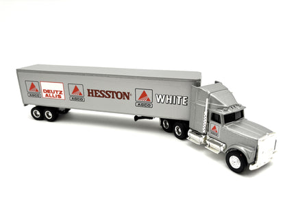 1/64 International Agco Truck Set