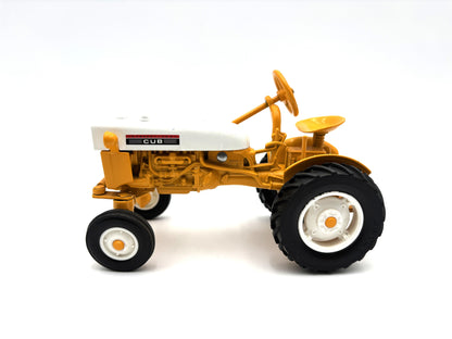 1/16 International Cub