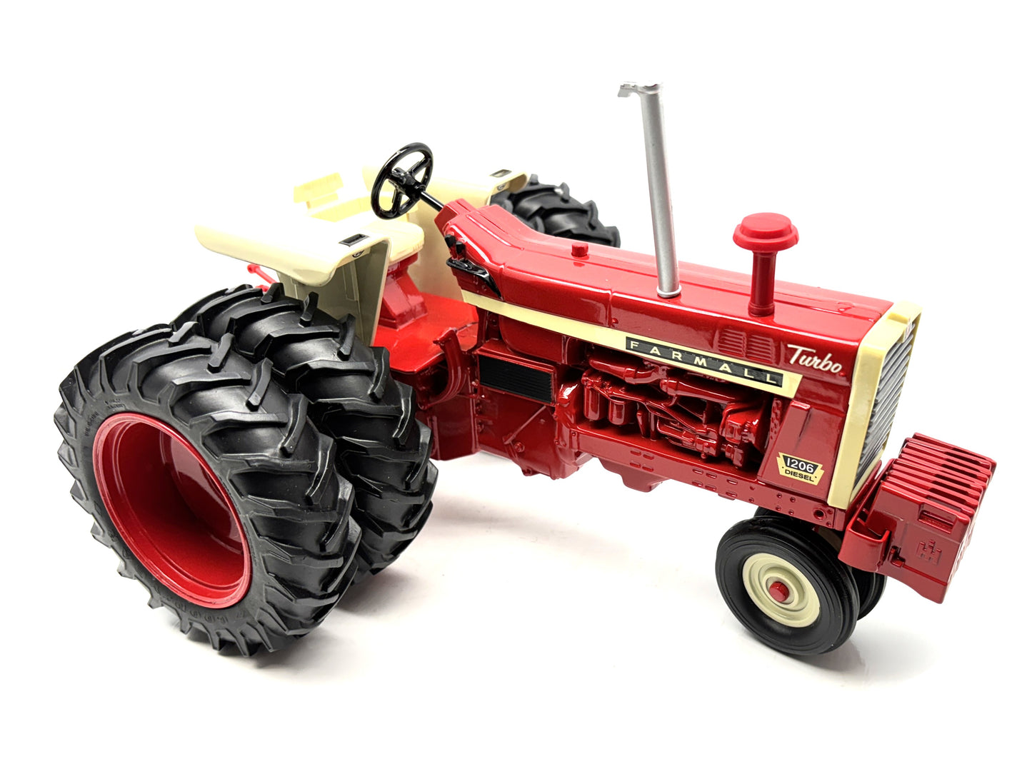 1/16 International Farmall 1206 Turbo