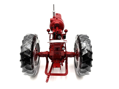1/16 International Farmall 300 LP