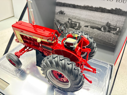1/16 International Farmall 806 100th Anniversary