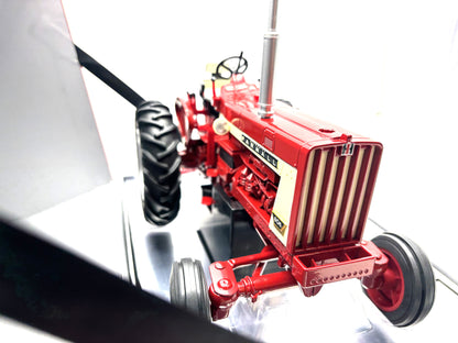 1/16 International Farmall 806 100th Anniversary