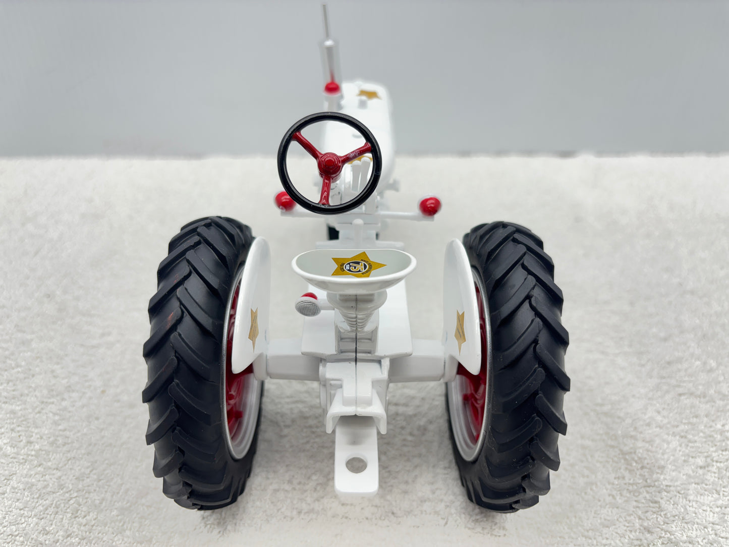 1/16 International Farmall C White Demonstrator