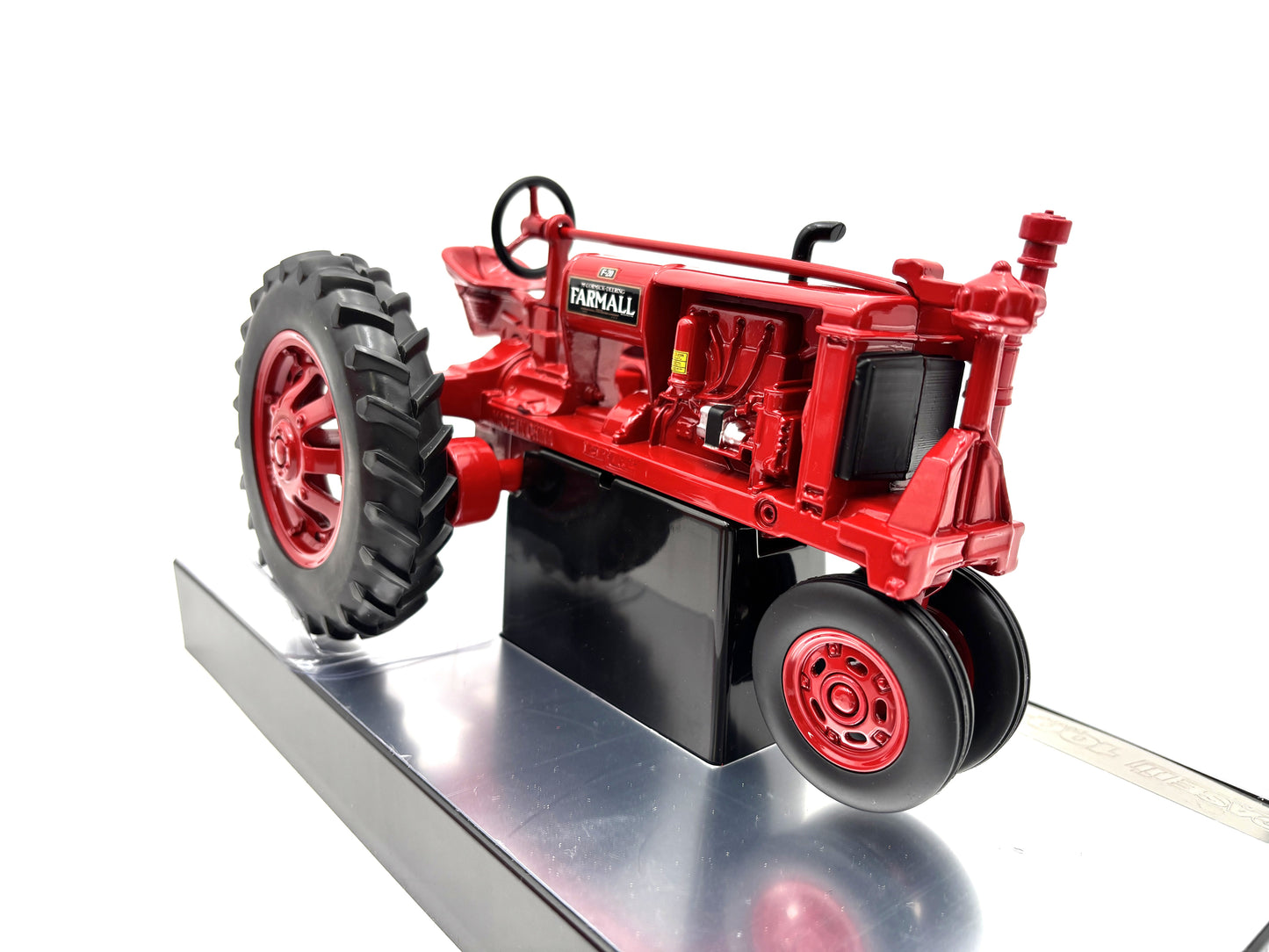 1/16 International Farmall F-20 100 Year
