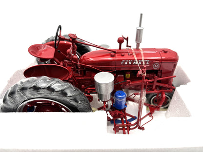 1/16 International Farmall H with Planter Pk#5
