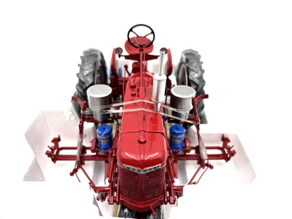 1/16 International Farmall H with Planter Pk#5