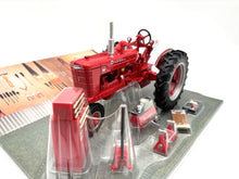 1/16 International Farmall M Resoration Set