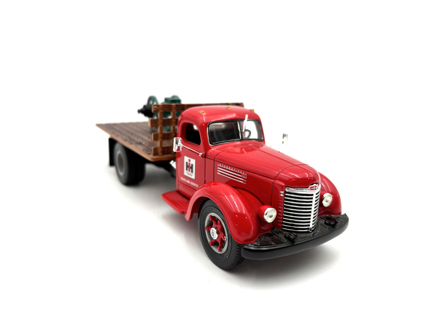 1/34 International KB-8 Flatbed