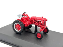 1/43 International McCormick Farmall Club