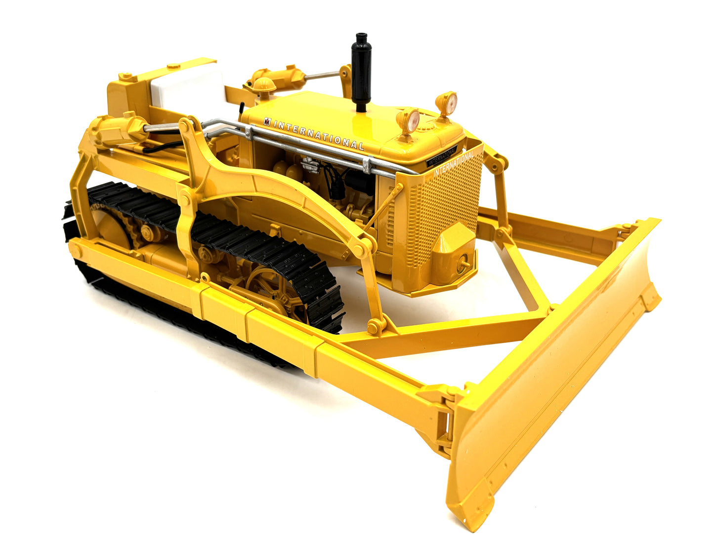 1/16 International TD-14 Industrial Crawler