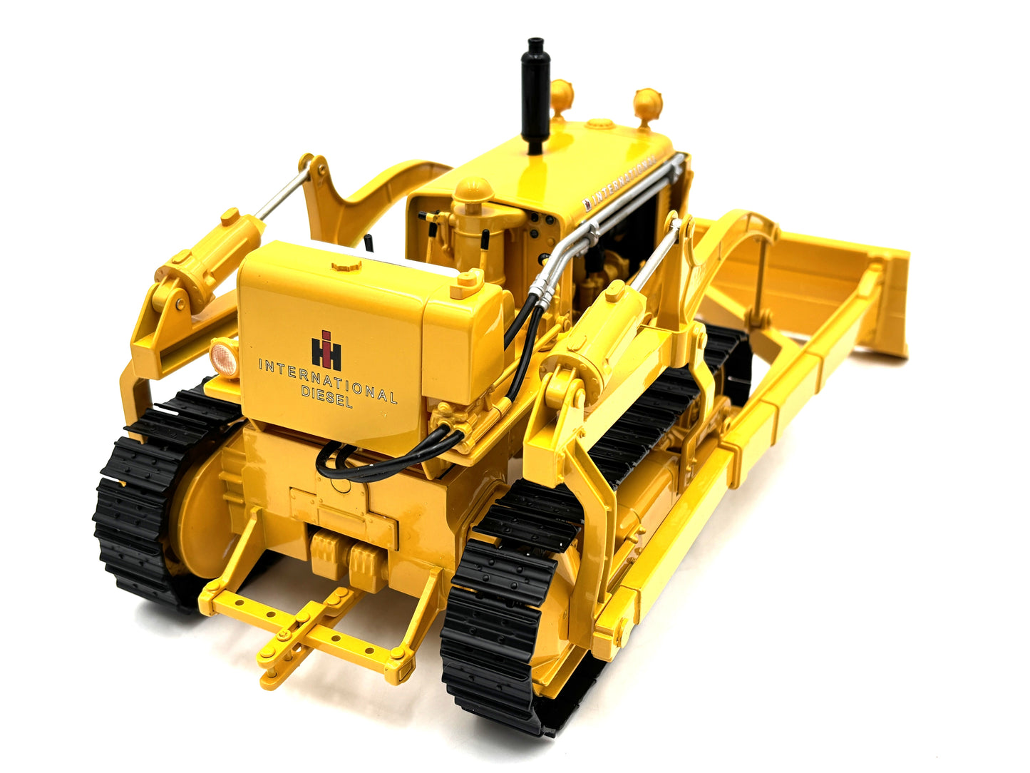 1/16 International TD-14 Industrial Crawler