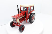 1/16 International 1066