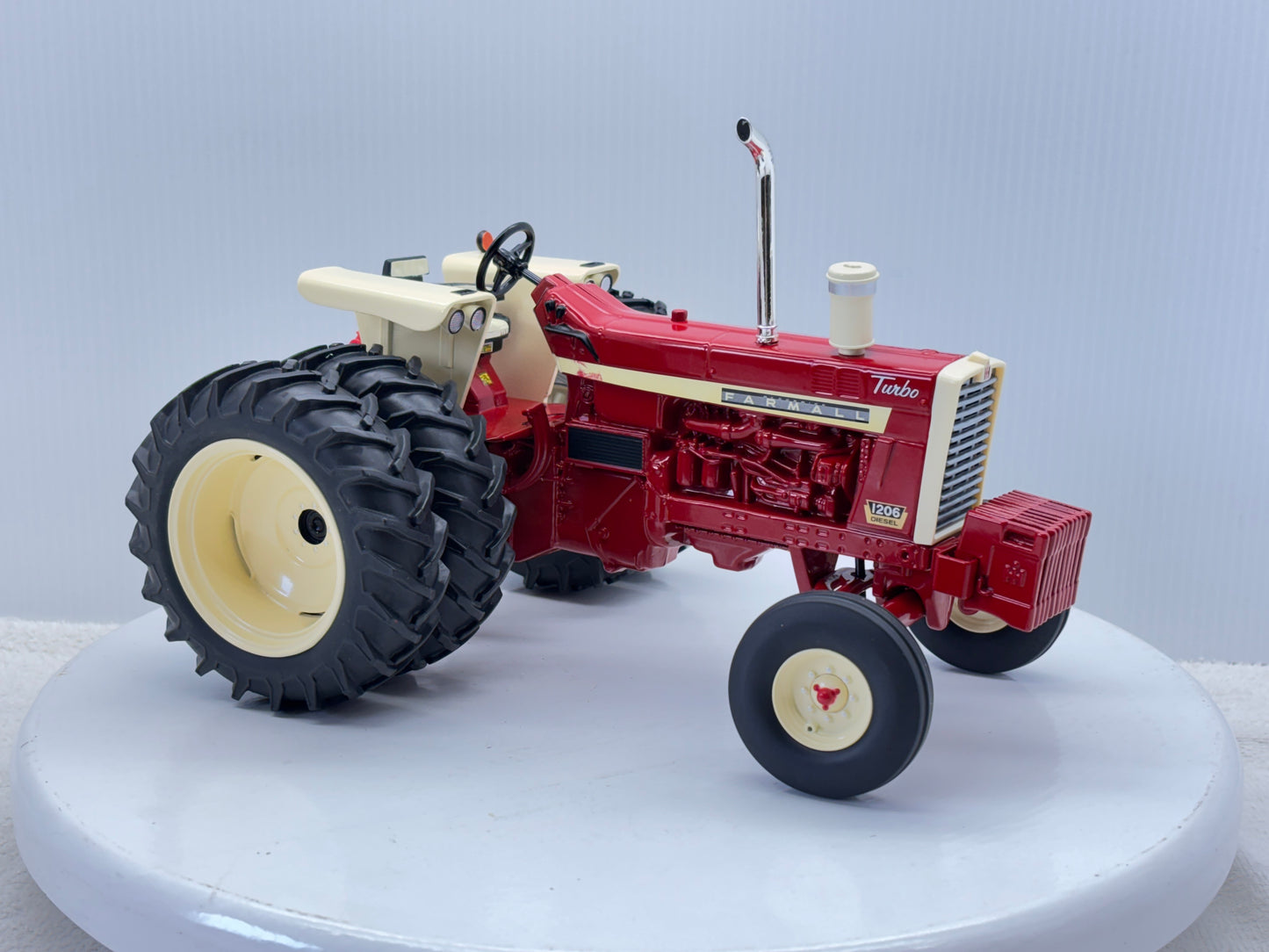 1/16 International 1206 #2 Power Series