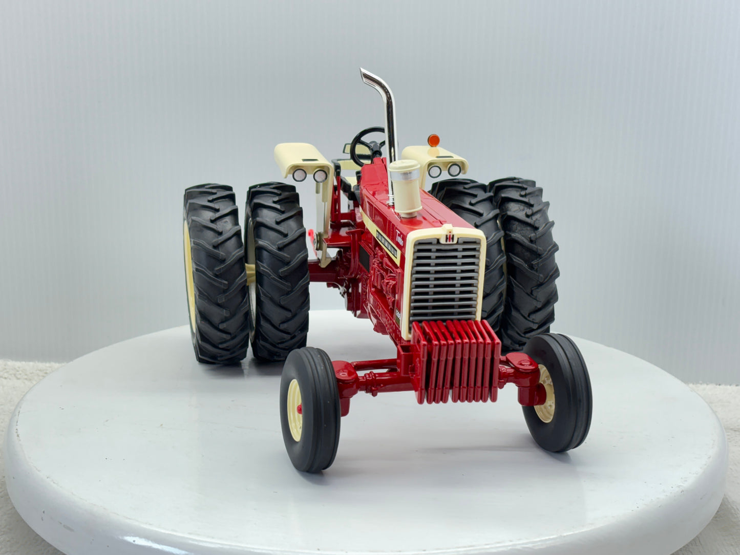 1/16 International 1206 #2 Power Series